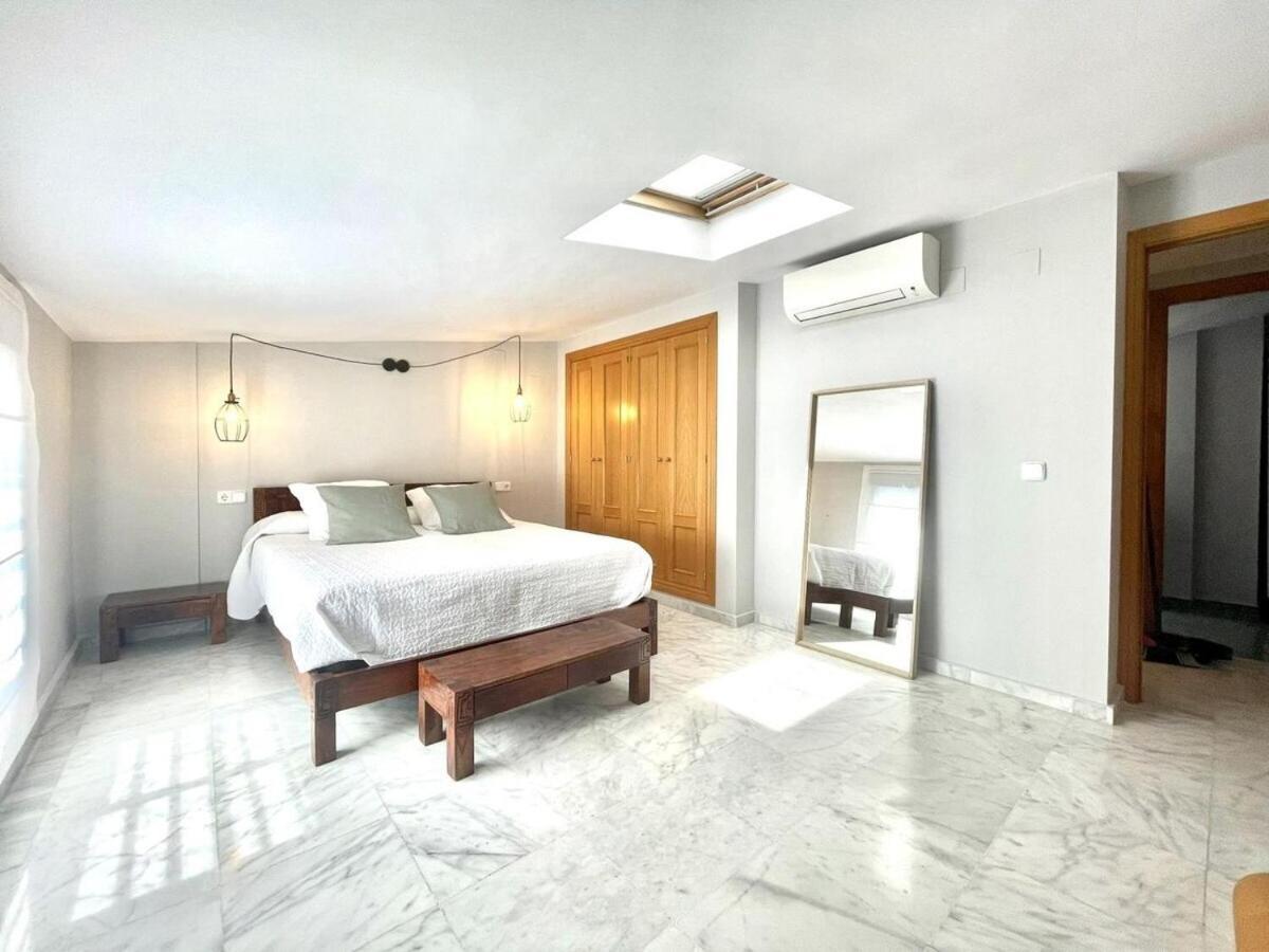 Calu Homes Duplex Cerca Playa De Huelin Málaga Dış mekan fotoğraf