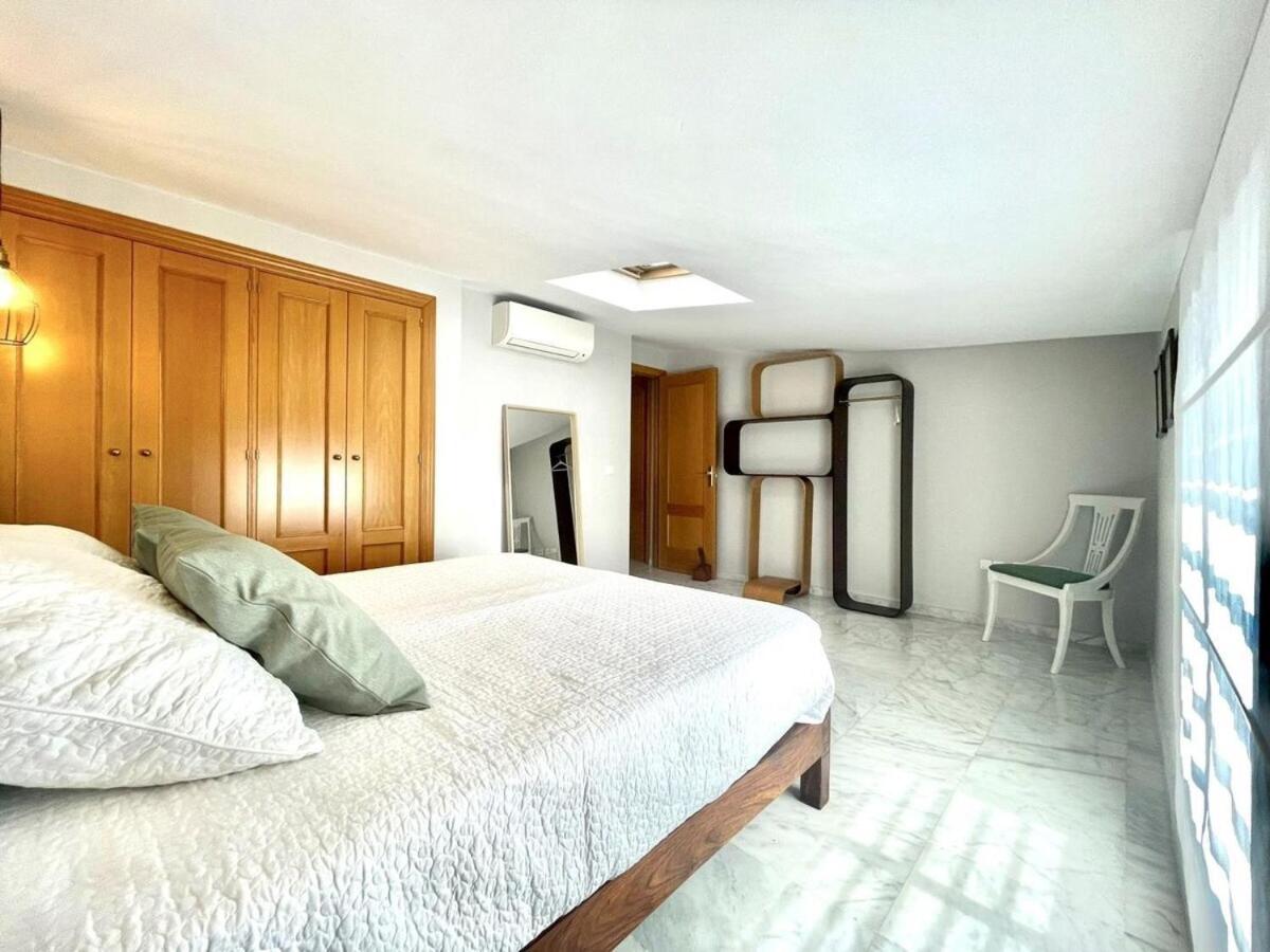 Calu Homes Duplex Cerca Playa De Huelin Málaga Dış mekan fotoğraf