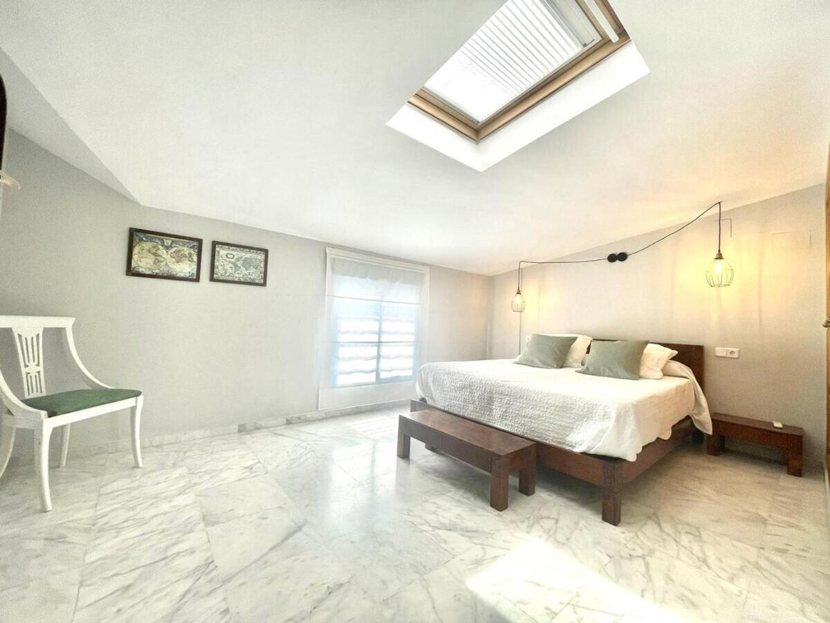 Calu Homes Duplex Cerca Playa De Huelin Málaga Dış mekan fotoğraf