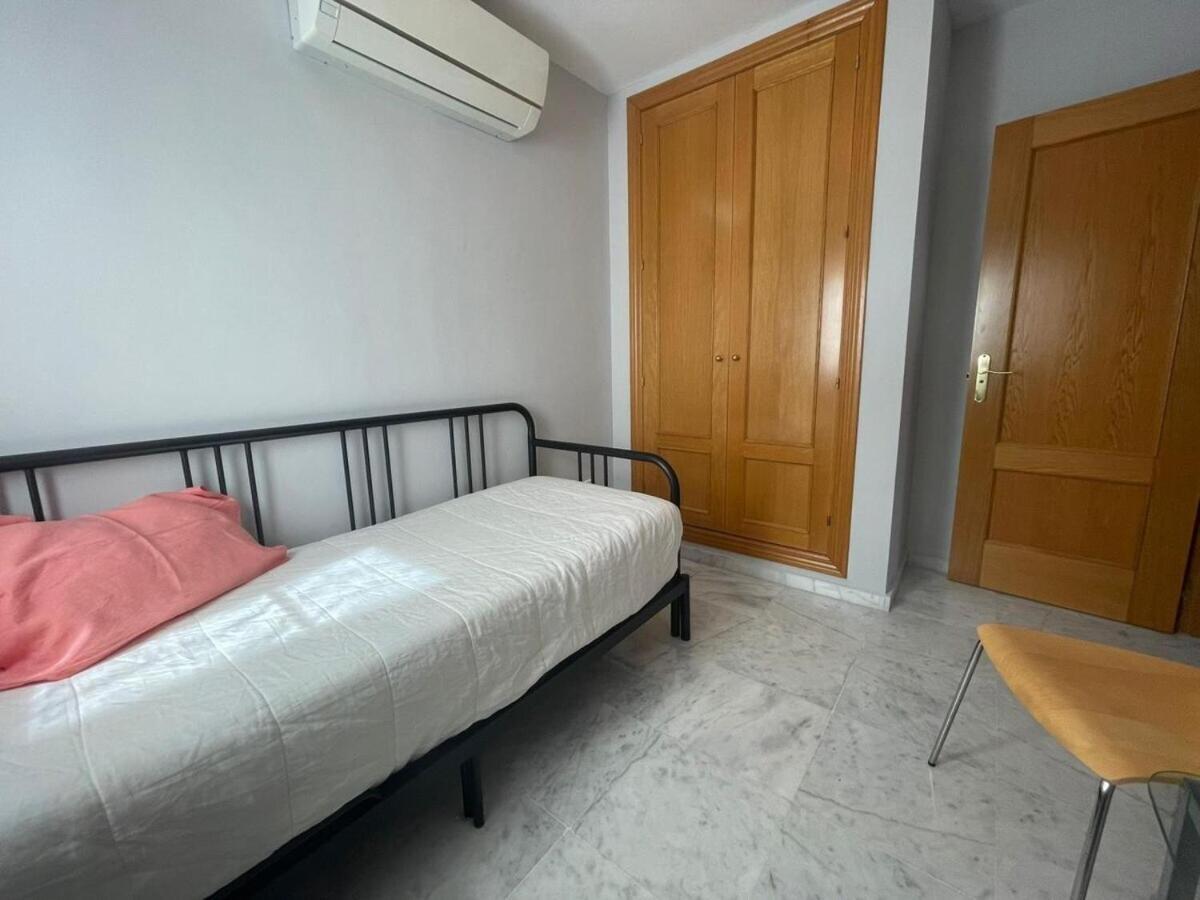 Calu Homes Duplex Cerca Playa De Huelin Málaga Dış mekan fotoğraf