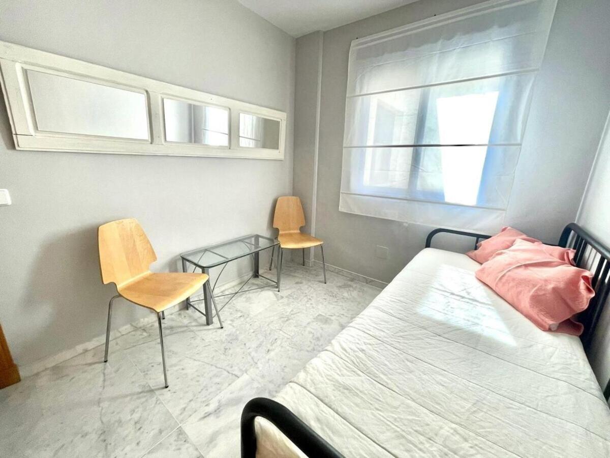 Calu Homes Duplex Cerca Playa De Huelin Málaga Dış mekan fotoğraf