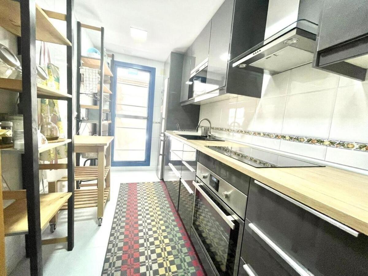 Calu Homes Duplex Cerca Playa De Huelin Málaga Dış mekan fotoğraf