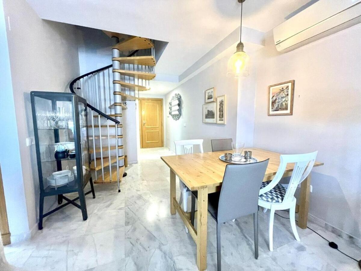 Calu Homes Duplex Cerca Playa De Huelin Málaga Dış mekan fotoğraf
