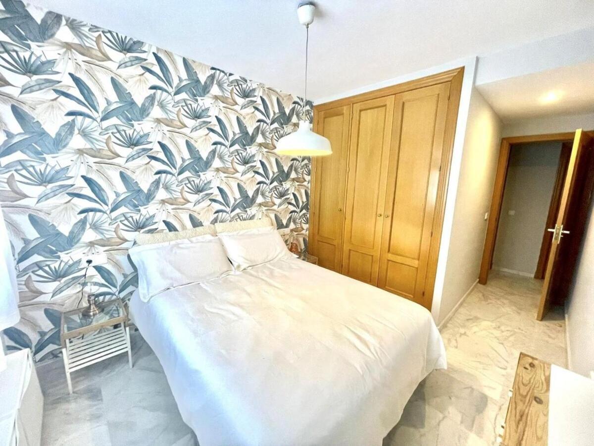 Calu Homes Duplex Cerca Playa De Huelin Málaga Dış mekan fotoğraf